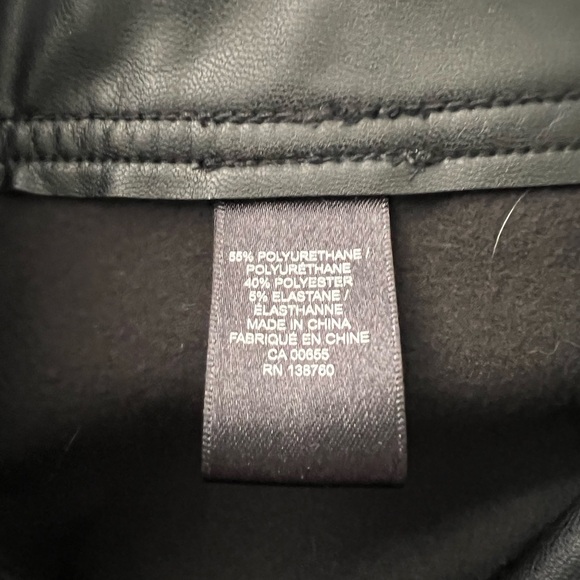 Women's Leather Leggings - Picture 3 of 4